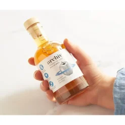 Archie Brut Vinaigre de cidre et sa mère, Archie