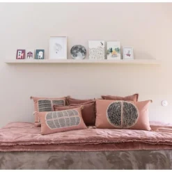 Coussin brodé Yaël Bois de Rose, Vivaraise