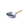 Wok Nomad, Beka